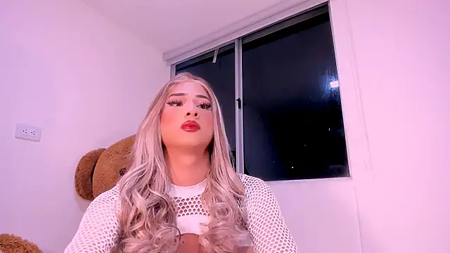 danna ofii24 online show from November 21, 2025, 1:37 am