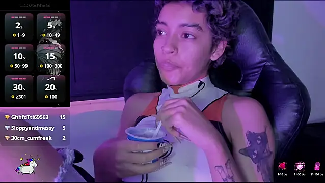 Snapshot of Anny_Kiitty chatting on March 13, 2026, 6:29 am Anny Kiitty online show from March 13, 2026, 6:29 am