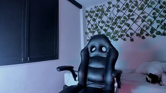 Snapshot of Anny_Kiitty chatting on February 1, 2026, 4:11 am Anny Kiitty online show from February 1, 2026, 4:11 am