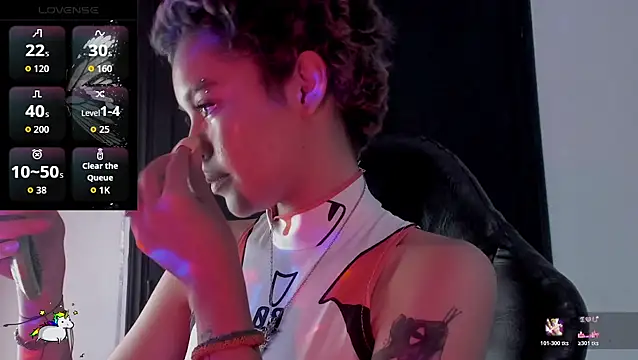 Snapshot of Anny_Kiitty chatting on February 4, 2026, 9:32 pm Anny Kiitty online show from February 4, 2026, 9:32 pm