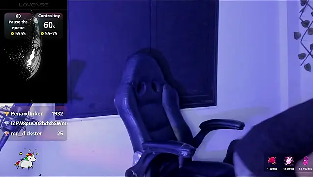 Snapshot of Anny_Kiitty chatting on April 4, 2026, 3:57 am Anny Kiitty online show from April 4, 2026, 3:57 am