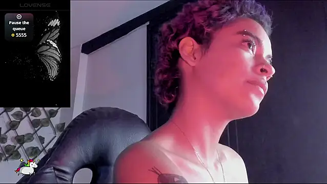 Snapshot of Anny_Kiitty chatting on February 19, 2026, 4:20 am Anny Kiitty online show from February 19, 2026, 4:20 am