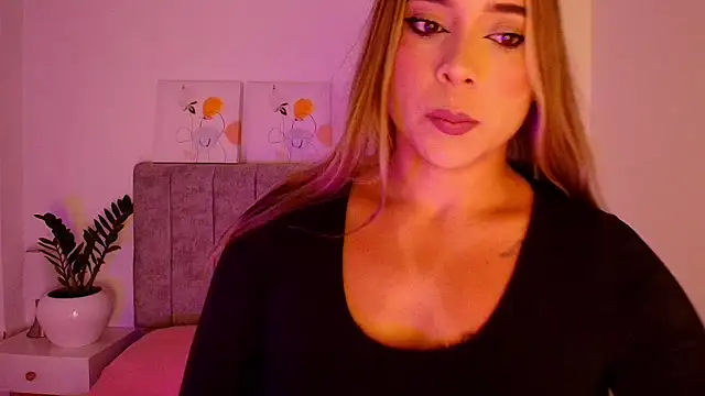 Lucy Carson online show from January 7, 2026, 3:22 am