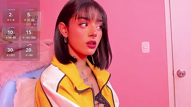 Snapshot of Milu_carbajal_x chatting on April 9, 2026, 3:52 am Milu carbajal x online show from April 9, 2026, 3:52 am