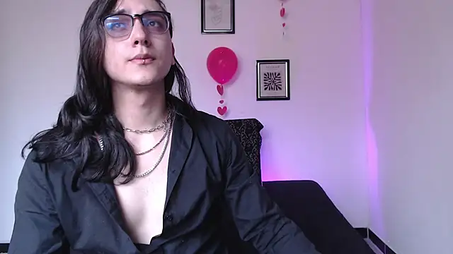 Snapshot of Amoneth_Xx chatting on February 16, 2026, 8:29 pm Amoneth Xx online show from February 16, 2026, 8:29 pm