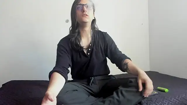 Snapshot of Amoneth_Xx chatting on January 17, 2026, 8:12 pm Amoneth Xx online show from January 17, 2026, 8:12 pm