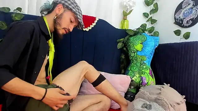 AngelDamianArt online show from November 28, 2025, 1:33 pm