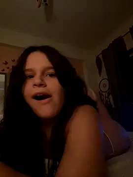 AngelSin04 online show from November 17, 2025, 8:24 pm