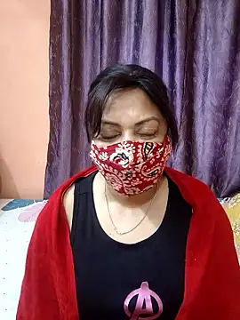 Cute-richa1 online show from January 10, 2026, 3:24 am