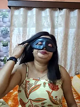 Snapshot of Cute-richa1 chatting on May 8, 2026, 7:39 pm Cute-richa1 online show from May 8, 2026, 7:39 pm