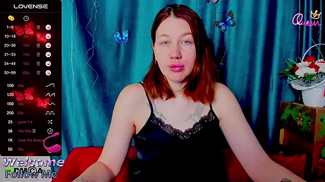 Snapshot of LillyRayRay chatting on December 21, 2025, 1:19 am LillyRayRay online show from December 21, 2025, 1:19 am