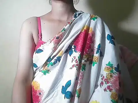 Snapshot of mohini-rani chatting on November 16, 2025, 6:23 pm mohini-rani online show from November 16, 2025, 6:23 pm