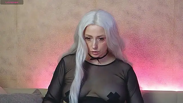 ElaraSable online show from February 18, 2026, 5:42 pm