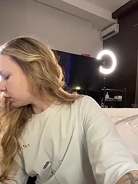 Snapshot of -SaraBlack- chatting on February 3, 2026, 4:23 pm -SaraBlack- online show from February 3, 2026, 4:23 pm