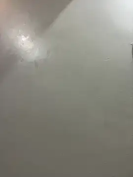 bigass256 online show from April 5, 2026, 5:52 pm