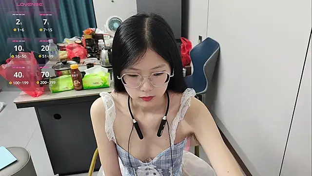 Snapshot of xlin-baby chatting on May 21, 2026, 3:42 pm xlin-baby online show from May 21, 2026, 3:42 pm