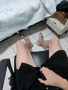 bnnzin online show from November 25, 2025, 12:22 am