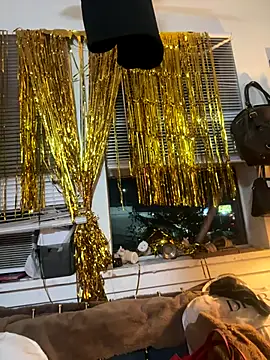 Snapshot of Motherbigbus chatting on January 8, 2026, 7:25 am Motherbigbus online show from January 8, 2026, 7:25 am