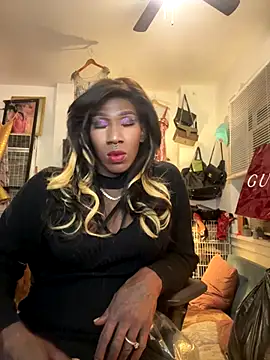 Snapshot of Motherbigbus chatting on December 14, 2025, 12:55 pm Motherbigbus online show from December 14, 2025, 12:55 pm