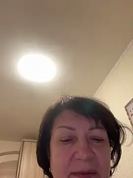 LittleBead522 online show from November 15, 2025, 7:40 pm