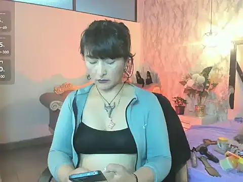 LILITH LIBELULA online show from December 18, 2025, 7:50 pm