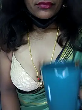 Snapshot of Premalatha_28 chatting on May 4, 2026, 12:30 pm Premalatha 28 online show from May 4, 2026, 12:30 pm