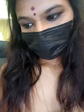 Snapshot of Premalatha_28 chatting on March 4, 2026, 6:43 am Premalatha 28 online show from March 4, 2026, 6:43 am