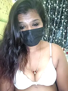 Snapshot of Premalatha_28 chatting on April 4, 2026, 6:36 pm Premalatha 28 online show from April 4, 2026, 6:36 pm