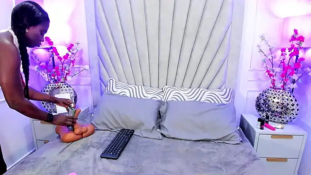 Snapshot of CandyVega_ chatting on February 5, 2026, 8:59 pm CandyVega online show from February 5, 2026, 8:59 pm