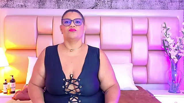 Snapshot of SelennaCooper chatting on February 24, 2026, 11:55 am SelennaCooper online show from February 24, 2026, 11:55 am