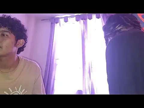 Snapshot of Youngcople18 chatting on November 16, 2025, 6:12 pm Youngcople18 online show from November 16, 2025, 6:12 pm