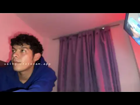 Snapshot of Youngcople18 chatting on November 17, 2025, 11:31 pm Youngcople18 online show from November 17, 2025, 11:31 pm