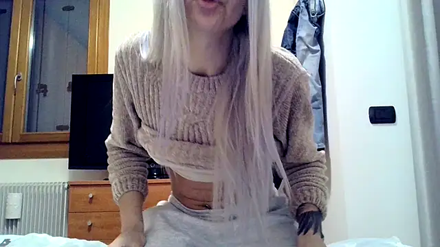 feliciafelon online show from March 4, 2026, 5:53 pm