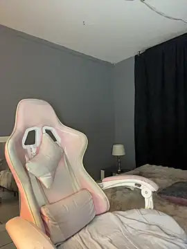 Sophie wyld online show from December 21, 2025, 8:53 pm