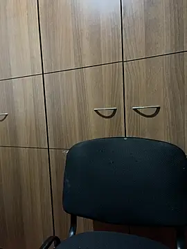 Snapshot of Boyfriend-Hot chatting on February 18, 2026, 4:43 am Boyfriend-Hot online show from February 18, 2026, 4:43 am