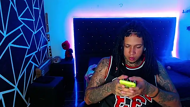 Snapshot of Zero-X9 chatting on February 23, 2026, 5:57 pm Zero-X9 online show from February 23, 2026, 5:57 pm