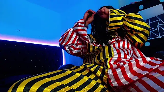 Snapshot of Zero-X9 chatting on February 20, 2026, 8:33 pm Zero-X9 online show from February 20, 2026, 8:33 pm