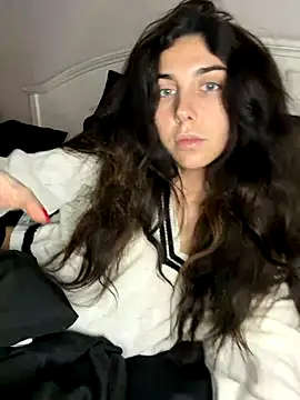 sometimesmiachristina online show from November 29, 2025, 6:35 am