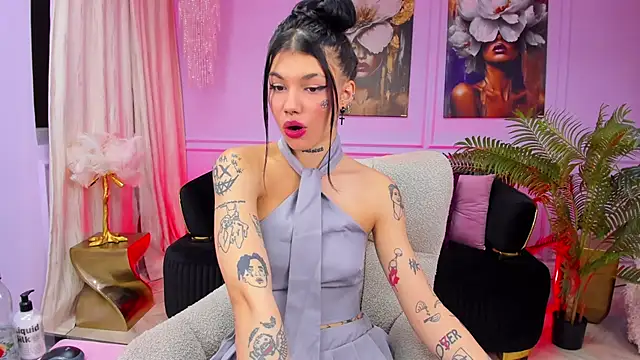 YasminWild online show from December 22, 2025, 5:07 am