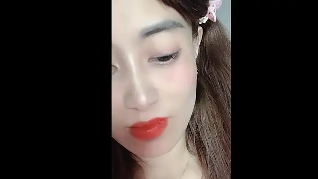 Snapshot of MiAnna-Lovee chatting on November 25, 2025, 7:41 am MiAnna-Lovee online show from November 25, 2025, 7:41 am