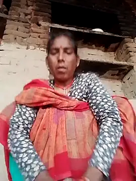 Snapshot of Xx_savita chatting on April 8, 2026, 2:35 am Xx savita online show from April 8, 2026, 2:35 am