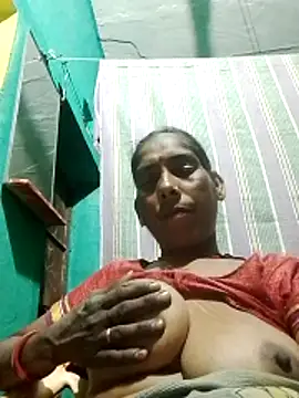 Snapshot of Xx_savita chatting on March 10, 2026, 8:46 pm Xx savita online show from March 10, 2026, 8:46 pm