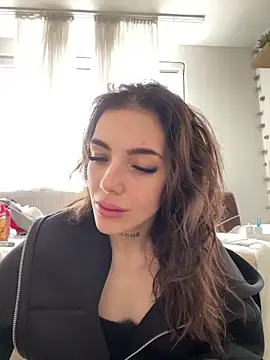 Snapshot of lunababy77 chatting on February 15, 2026, 1:43 pm lunababy77 online show from February 15, 2026, 1:43 pm