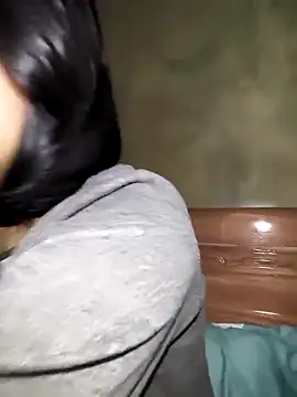 Cat-meow online show from December 4, 2025, 11:26 pm