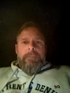 Rocolove1 online show from November 26, 2025, 5:46 pm