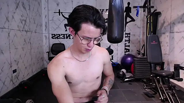 Brandon starkk online show from November 24, 2025, 11:54 am