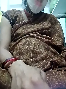 Anushasharma89 online show from February 16, 2026, 2:32 am