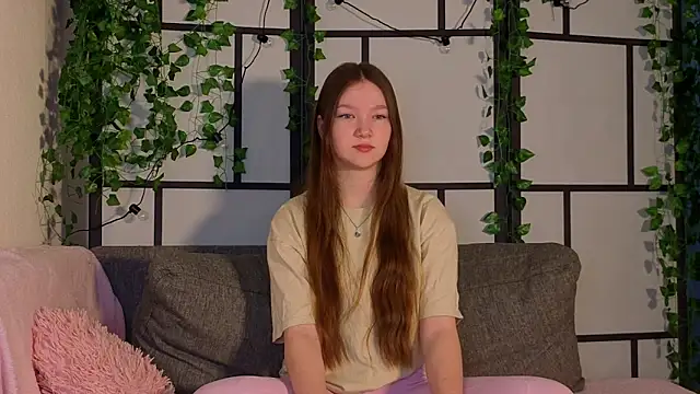 Snapshot of MelvinaEbner chatting on February 25, 2026, 8:36 am MelvinaEbner online show from February 25, 2026, 8:36 am