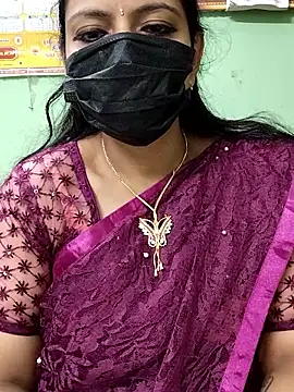 Queen-Neha online show from November 18, 2025, 7:28 pm