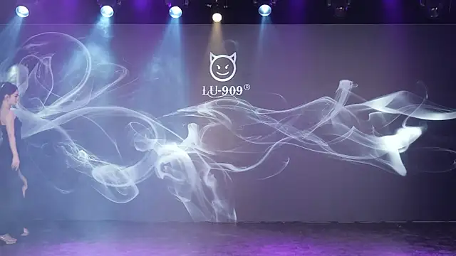 LU-909 online show from November 21, 2025, 8:02 am